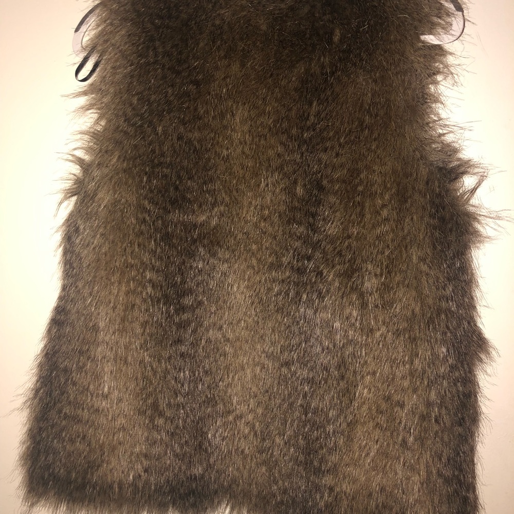 Fur Vest - Picture 2 of 3